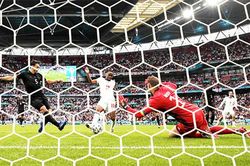 Hành trình 'ru ngủ' của tuyển Anh tại Euro 2020