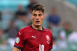 Tiền đạo CH Czech san bằng thành tích của Ronaldo ở Euro 2020