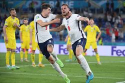 Tuyển Anh thắng đậm Ukraine để vào bán kết EURO 2020 sau 25 năm