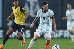 Argentina 3–0 Ecuador: Messi 'làm hết', Argentina tiến vào bán kết