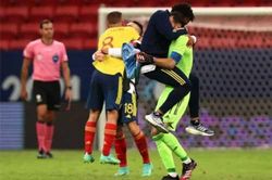 Kết quả Uruguay 0-0 (pen 2-4) Colombia: Suarez và đồng đội dừng bước ở tứ kết Copa America 2021
