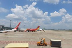 Đề nghị tạm dừng các chuyến bay TP Hồ Chí Minh - Phú Quốc và ngược lại
