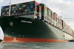 Siêu tàu Ever Given sắp được phép rời Kênh đào Suez