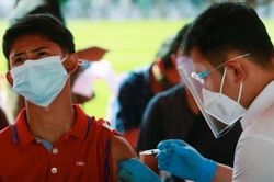Indonesia cấm người nước ngoài chưa tiêm phòng nhập cảnh