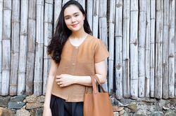 Vợ Duy Mạnh lộ vòng 2 'lùm lùm' khiến fan tò mò: 'Bé Ú sắp có em chăng?'