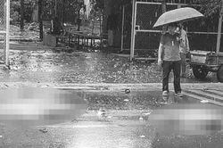 Hà Nội: Va chạm xe tải trong cơn mưa lớn, đôi nam nữ đi xe máy tử vong
