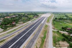 Thêm nhiều nguồn lực đầu tư phát triển đường cao tốc