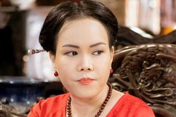 Một phường ở Thủ Đức bị phong tỏa, Việt Hương tức tốc gửi 5 tấn gạo cho bà con nghèo