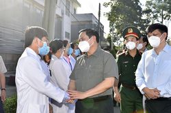 'Trong lúc này, tính mạng và sức khỏe của nhân dân là trên hết'