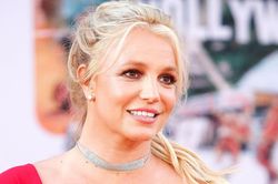 Elon Musk muốn Britney Spears được trả tự do