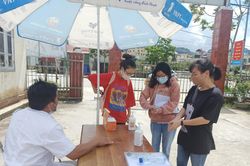Lai Châu: Một thí sinh ở Phong Thổ bị ngất, phải đưa đi cấp cứu