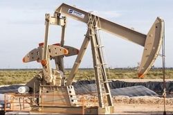 Vấn đề khó khăn đang tồn tại trong thị trường dầu mỏ