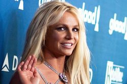 Britney Spears sẽ chính thức giải nghệ sau ồn ào về 'quyền bảo hộ' với gia đình