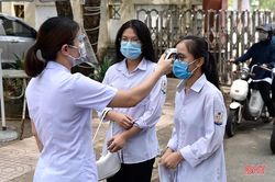 Sáng nay, hơn 17.300 thí sinh Hà Tĩnh bắt đầu Kỳ thi tốt nghiệp THPT 2021