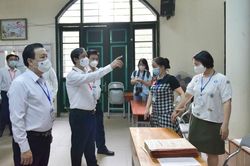 Kỳ thi tốt nghiệp THPT 2021: Vượt qua thử thách đại dịch Covid-19!