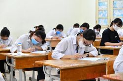 Đề thi môn Vật Lý tốt nghiệp THPT 2021, mã đề 204