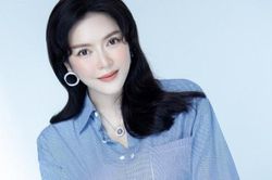 Nhan sắc 'không tuổi' của Lý Nhã Kỳ