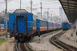 Ngành đường sắt tạm dừng chạy tàu khách chặng Hà Nội-Hải Phòng