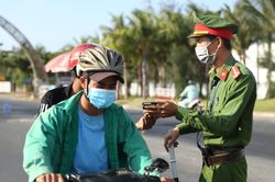 Chủ tịch Đà Nẵng giải thích việc thu phí cách ly người về từ vùng dịch