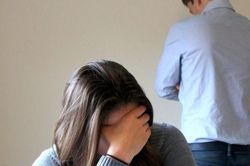 Lấy nhau được 7 ngày thì 6 ngày chồng nhậu xỉn mà tôi vẫn hy vọng