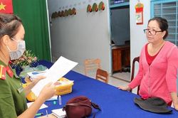 Bắt bà trùm buôn lậu Mười Tường vận chuyển 51kg vàng qua biên giới