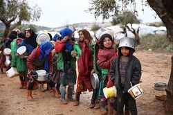Hội đồng Bảo an gia hạn việc vận chuyển hàng cứu trợ cho Syria