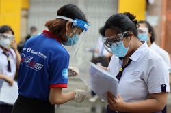 Phó thủ tướng Vũ Đức Đam lưu ý TP.HCM đảm bảo an toàn khi chấm thi
