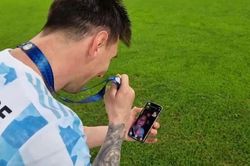 Vừa cùng Argentina vô địch Copa America 2021, Messi làm điều 'đặc biệt' trên sân Maracana