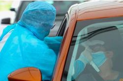 Kỳ lạ cụ bà mắc hai biến chủng virus corona cùng lúc