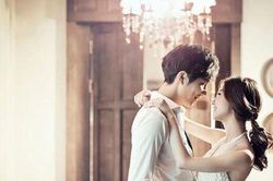 Chồng cay đắng biết những món quà hàng hiệu của ông hàng xóm độc thân đã 'đánh gục' vợ trẻ