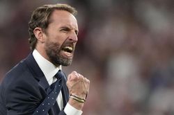HLV Southgate: 'Tuyển Anh bình tĩnh, chờ mang cúp… về nhà'