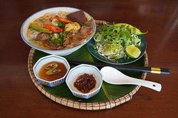 'Ẩm thực Kinh đô Huế với bốn phương' hấp dẫn từ quá khứ đến hiện tại