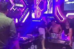 14 thanh niên nam nữ tụ tập 'bay lắc' trong quán karaoke Top One
