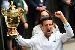 Djokovic cân bằng kỷ lục vĩ đại của Nadal và Federer