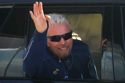 Chuyến bay của tỷ phú Richard Branson khởi đầu cho du lịch vũ trụ