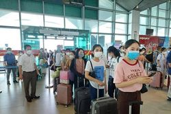 Nghệ An: 60 cán bộ y tế tình nguyện lên đường vào TP Hồ Chí Minh chống dịch