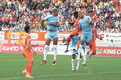 'Chuyến tàu' V-League