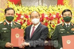 Thăng quân hàm Đại tướng và Thượng tướng cho hai lãnh đạo Bộ Quốc phòng