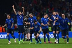 Italy trở thành nhà vô địch EURO 2020 sau loạt sút luân lưu may rủi