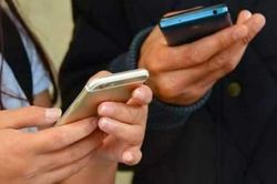 Iran sử dụng trí tuệ nhân tạo khuyến khích giới trẻ kết hôn