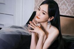 Sự nghiệp sau sinh con: Đường Yên chững lại, không theo kịp Dương Mịch và Triệu Lệ Dĩnh?