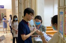 Thứ trưởng Nguyễn Hữu Độ: 'Chấm thi tự luận phải chắc chắn, đều tay'