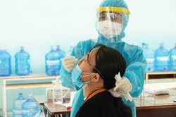 TP Hồ Chí Minh bác bỏ thông tin phong tỏa toàn thành phố từ 0 giờ ngày 15/7