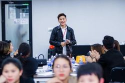 Hoàng Văn Trường: Từ chàng trai nghèo tỉnh lẻ trở thành nghệ nhân phun xăm thẩm mỹ