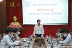 Triển khai công tác chuyển đổi số, lấy người dân làm trung tâm
