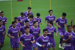 V-League hoãn vô thời hạn, tuyển Việt Nam hội quân sớm