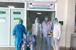 Nam thanh niên suýt 'hỏng' phổi vì COVID-19 đã hồi phục, xuất viện