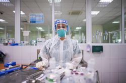 Lý do Việt Nam sử dụng thuốc xuyên tâm liên điều trị Covid-19