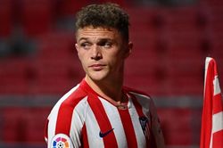 Chuyển nhượng cầu thủ Man Utd: Diễn biến thương vụ Varane; để mắt đến Kieran Trippier