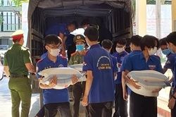Huế gửi gần 40 tấn hàng hỗ trợ người dân TP Hồ Chí Minh